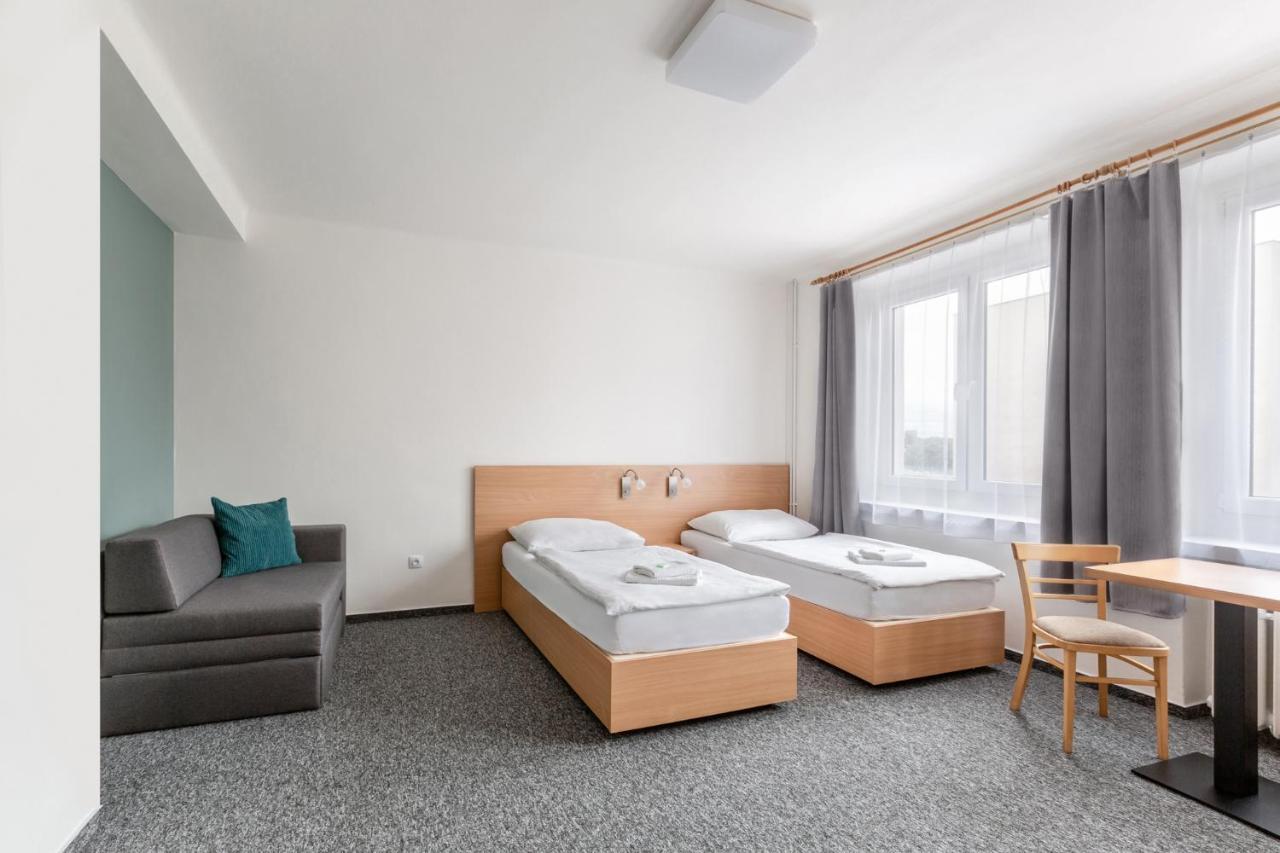 Hotel Trim Pardubice Exterior foto