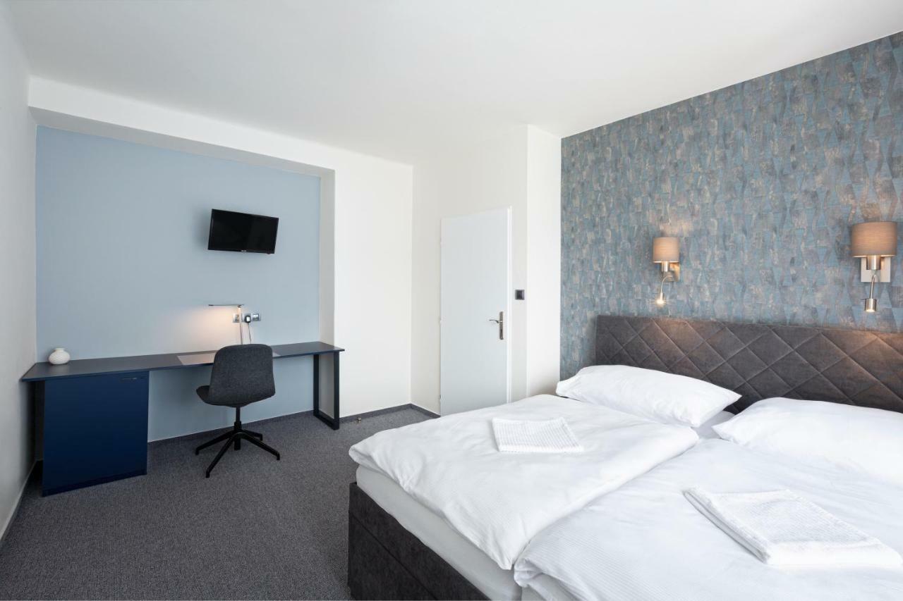 Hotel Trim Pardubice Exterior foto